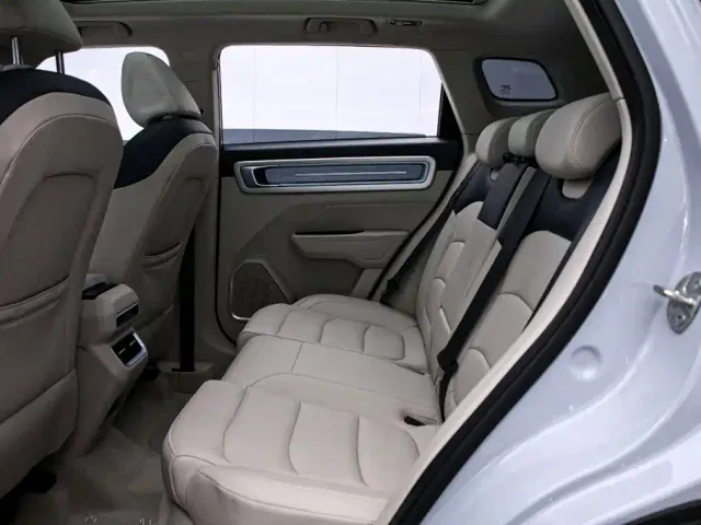 Geely ICON — Фото автомобиля 15