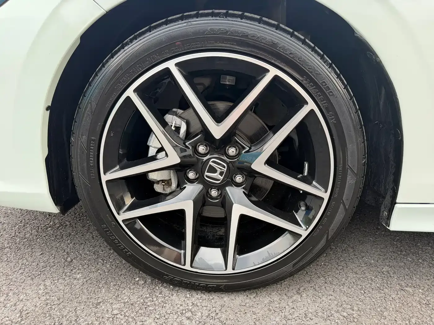 Honda Civic 2023 2.0L e:HEV Sport Edition — Фото автомобиля 14