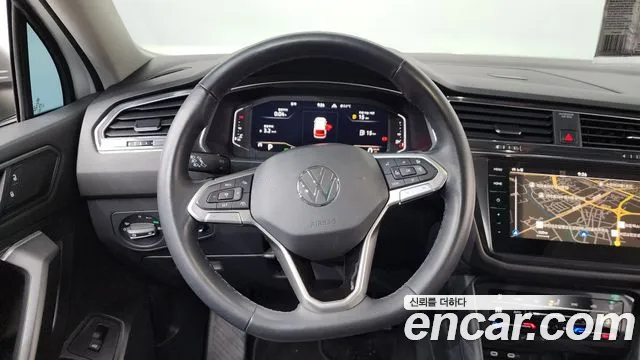 Volkswagen Tiguan — Фото автомобиля 13