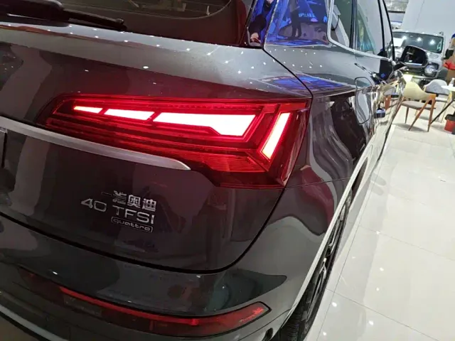 Audi Q5L — Фото автомобиля 7