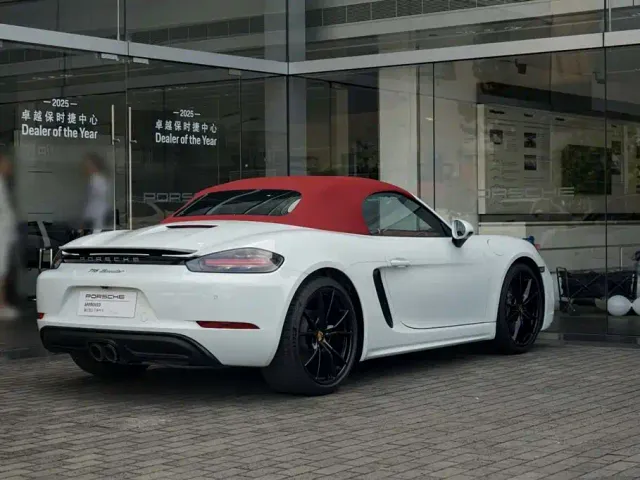 Porsche 718 — Фото автомобиля 7