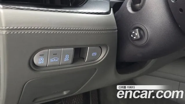 Genesis G90 Бензин 3.5 турбо AWD — Фото автомобиля 30