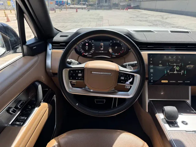Land Rover Range Rover — Фото автомобиля 15