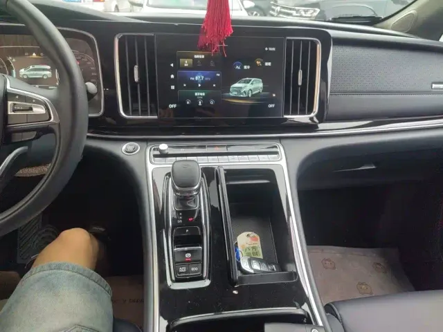 GAC Trumpchi M8 — Фото автомобиля 9