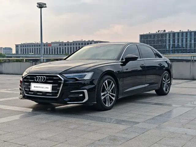 Фотография автомобиля — Audi A6L