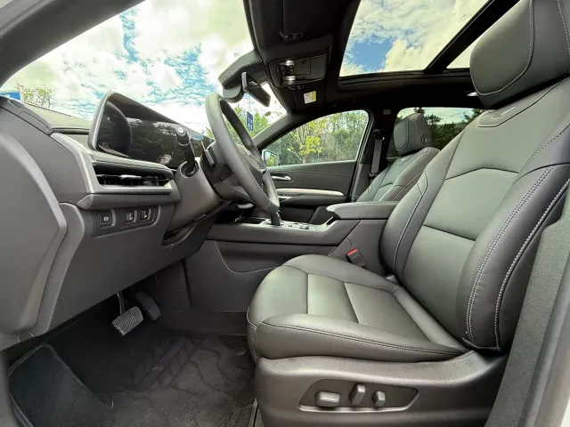 Cadillac XT4 — Фото автомобиля 9