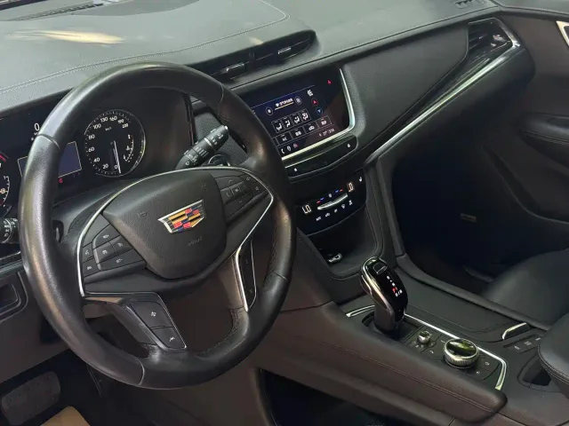 Cadillac XT5 — Фото автомобиля 8