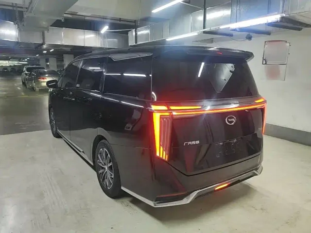 GAC Trumpchi M8 — Фото автомобиля 4