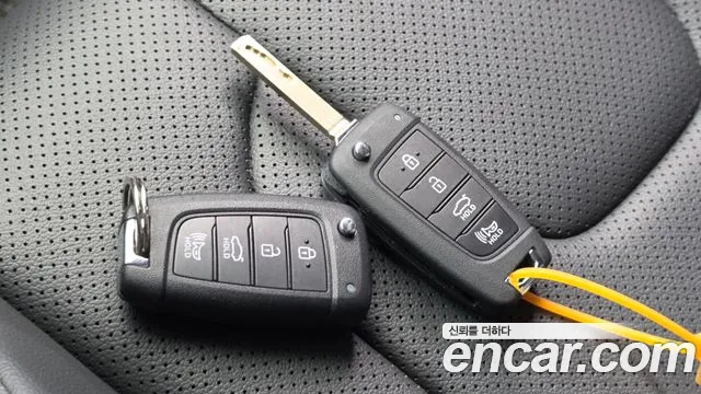 Hyundai Avante CN7 — Фото автомобиля 20