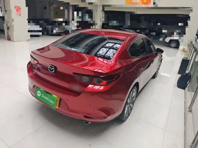 Mazda Axela — Фото автомобиля 6