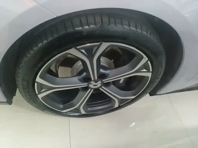 Nio ET5 Touring — Фото автомобиля 22
