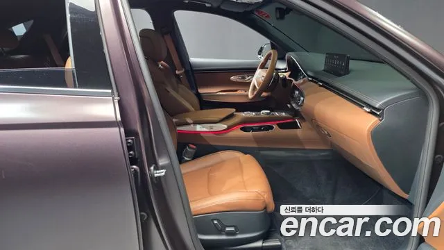 Genesis GV70 — Фото автомобиля 17