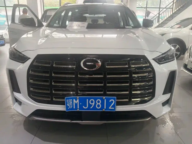 Фотография автомобиля — GAC Trumpchi GS4