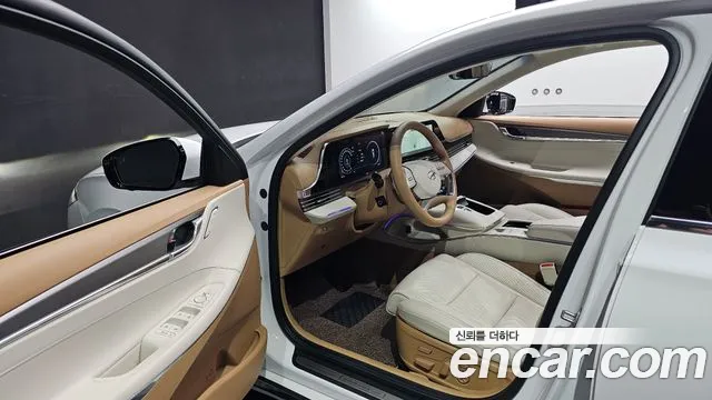 Hyundai Grandeur New — Фото автомобиля 10
