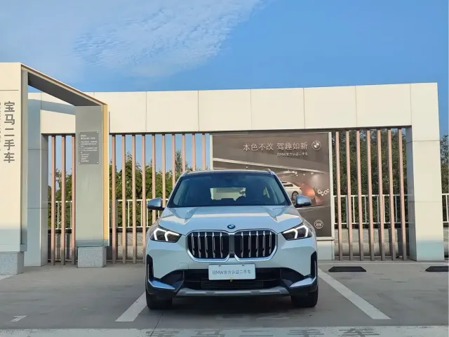 BMW X1 — Фото автомобиля 2