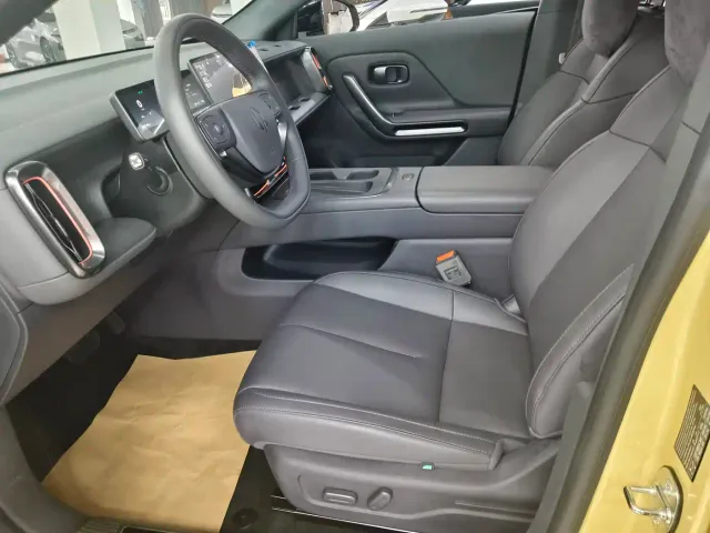 Leapmotor Lafa 5 — Фото автомобиля 4