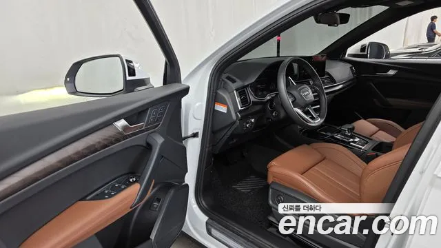 Audi Q5 FY — Фото автомобиля 10