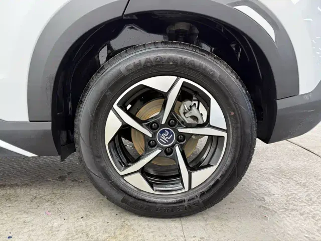 BYD Yuan UP — Фото автомобиля 19