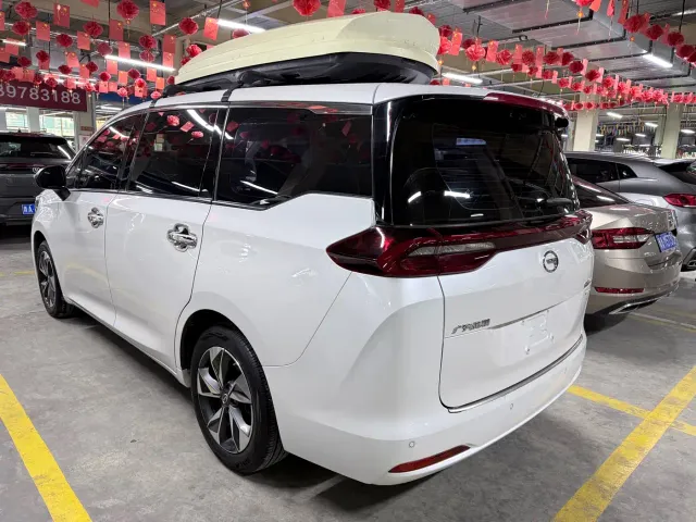 GAC Trumpchi M6 — Фото автомобиля 17