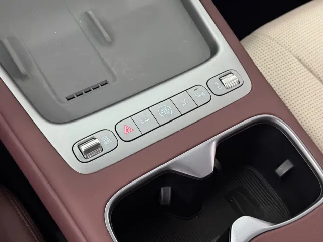 BYD Seal 07 DM-i — Фото автомобиля 21