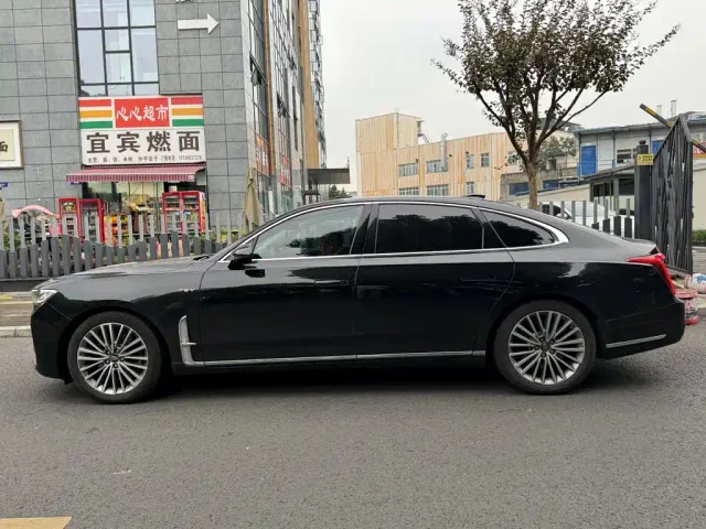 Hongqi H9 — Фото автомобиля 3