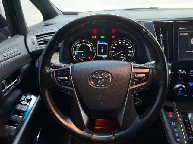 Toyota Vellfire — Фото автомобиля 7
