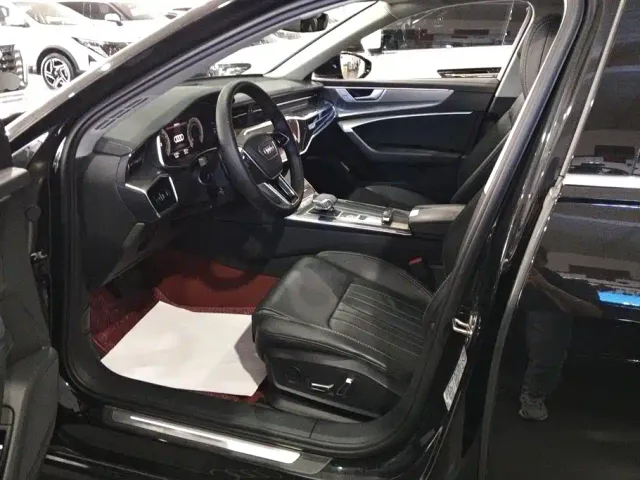 Audi A6L — Фото автомобиля 9