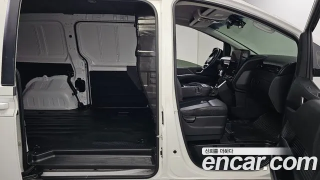 Hyundai Staria Staria Карго 3 места — Фото автомобиля 11