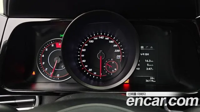 Hyundai AVANTE Avante (CN7) 1.6 LPi (Для проката) — Фото автомобиля 8
