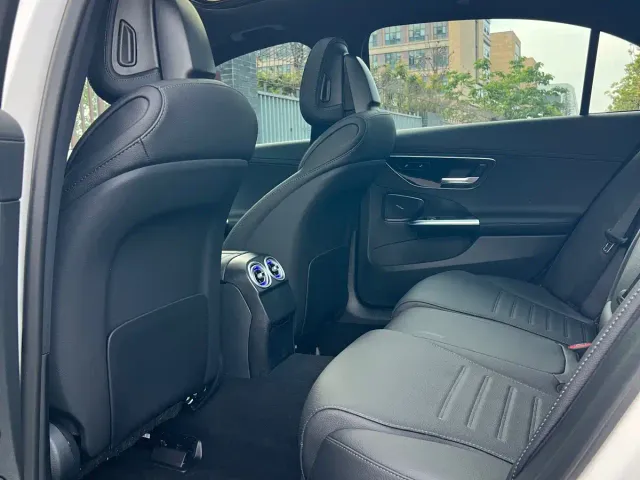 Mercedes-Benz C-Class — Фото автомобиля 5