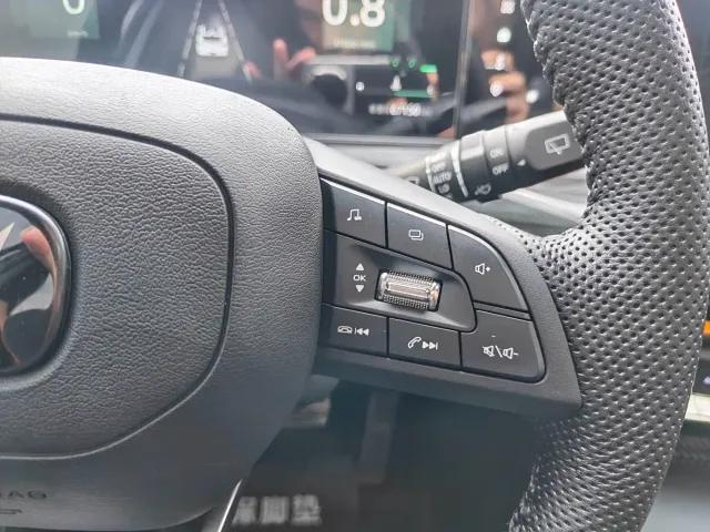 Changan UNI-T — Фото автомобиля 13