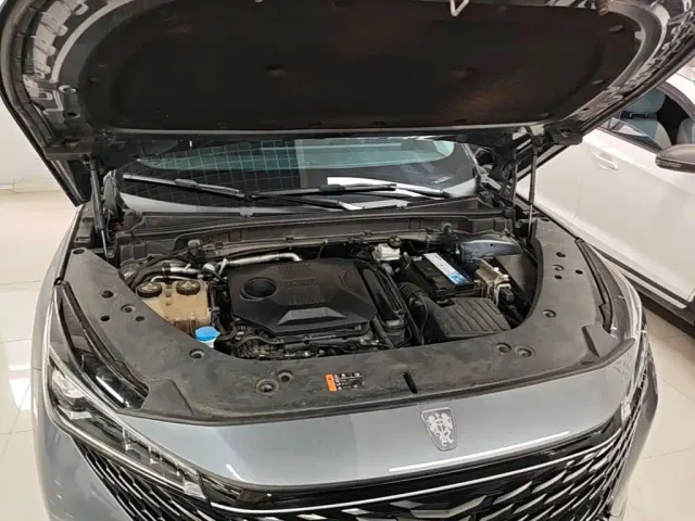 Roewe RX5 — Фото автомобиля 19