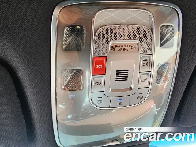 Genesis GV70 — Фото автомобиля 16