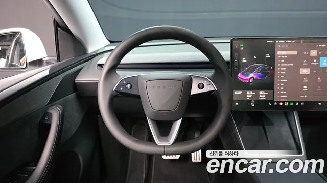 Tesla Model Y — Фото автомобиля 13