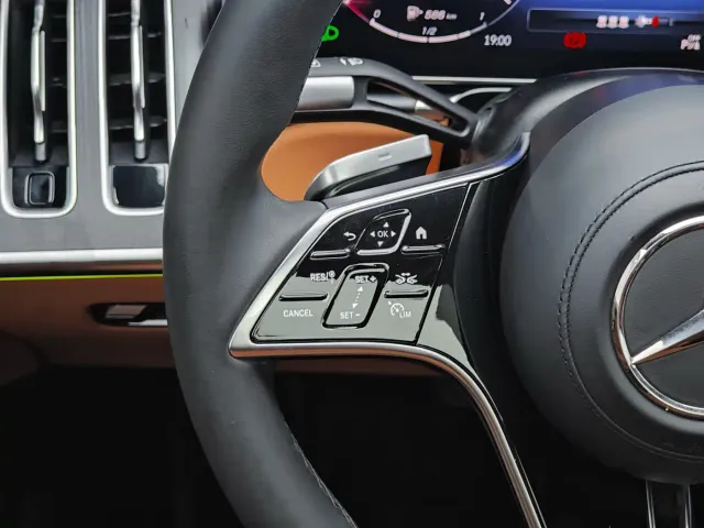 Mercedes-Benz S-Class — Фото автомобиля 20