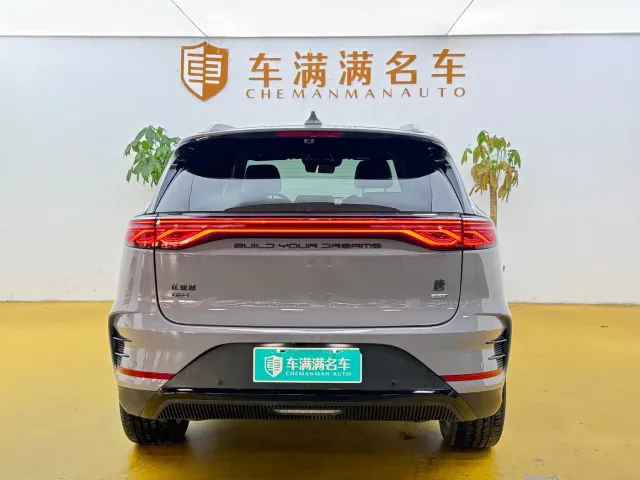BYD Tang — Фото автомобиля 12