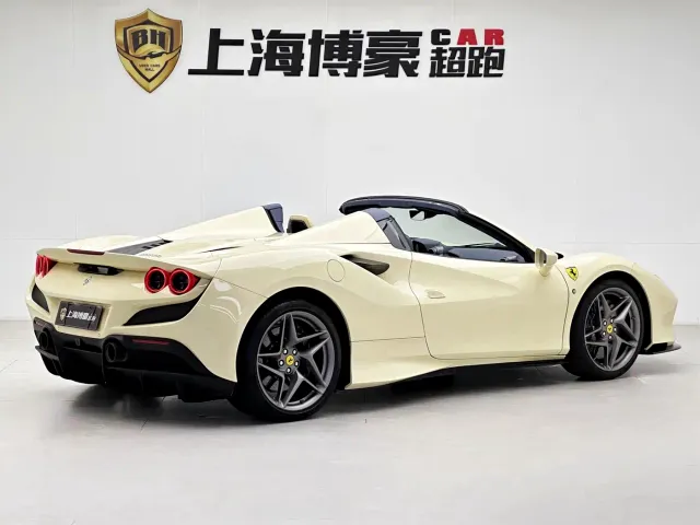 Ferrari F8 — Фото автомобиля 5