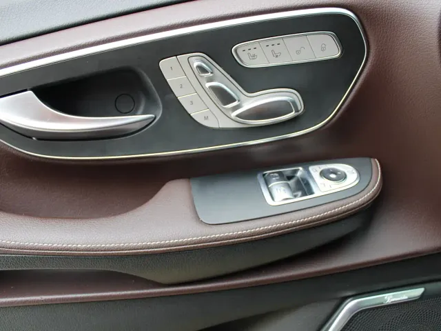 Mercedes-Benz V-Class — Фото автомобиля 19