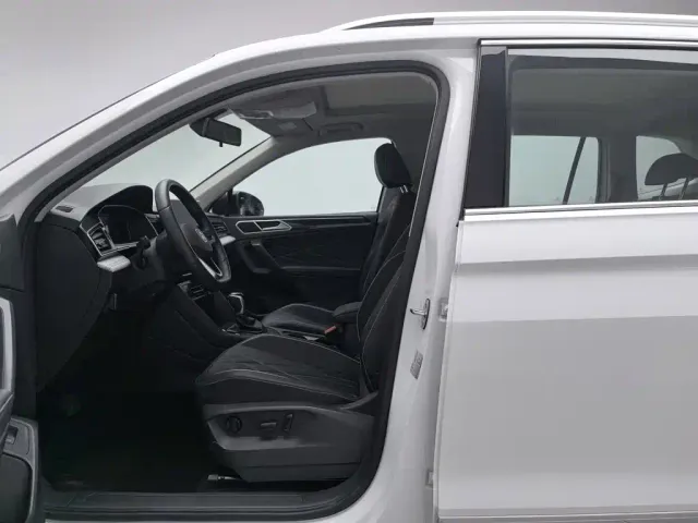 Volkswagen Tiguan L — Фото автомобиля 10