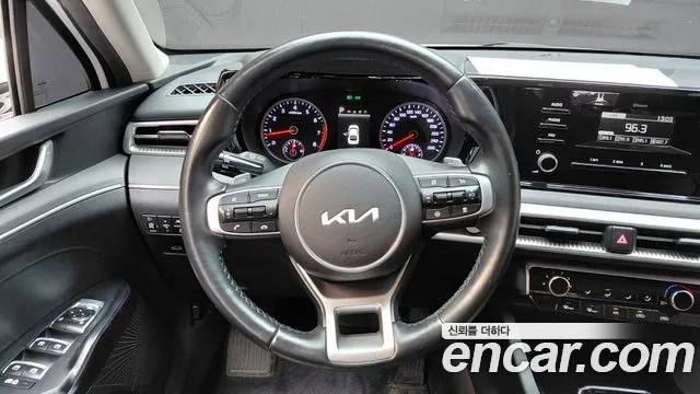 Kia K5 Generation 3 — Фото автомобиля 20
