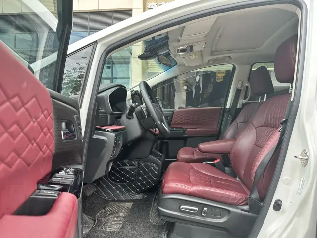 Honda Elysion — Фото автомобиля 6