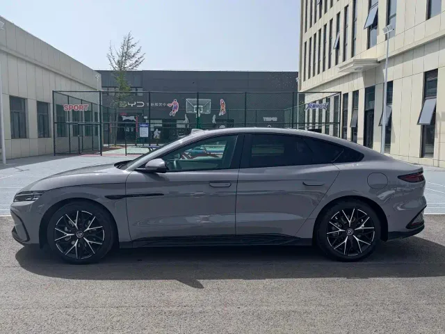 BYD Han — Фото автомобиля 21