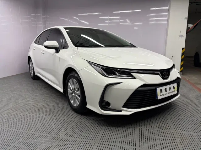 Toyota Corolla — Фото автомобиля 3