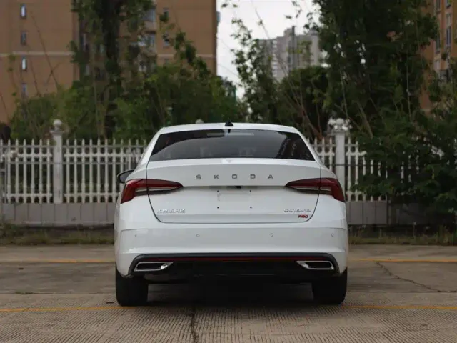 Skoda Octavia — Фото автомобиля 7
