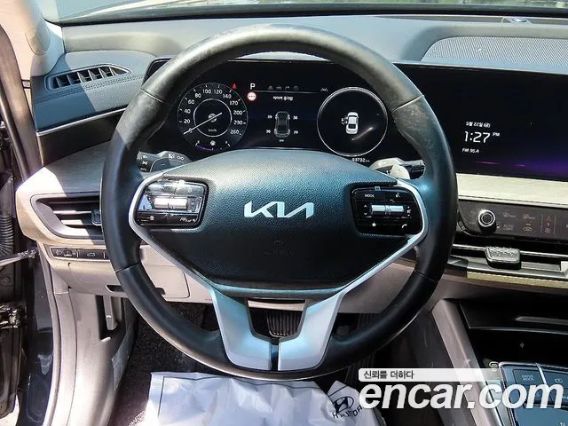 Kia K8 — Фото автомобиля 8