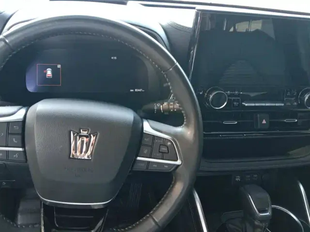 Toyota Crown Kluger — Фото автомобиля 12