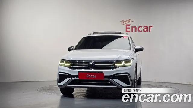 Volkswagen Tiguan — Фото автомобиля 3