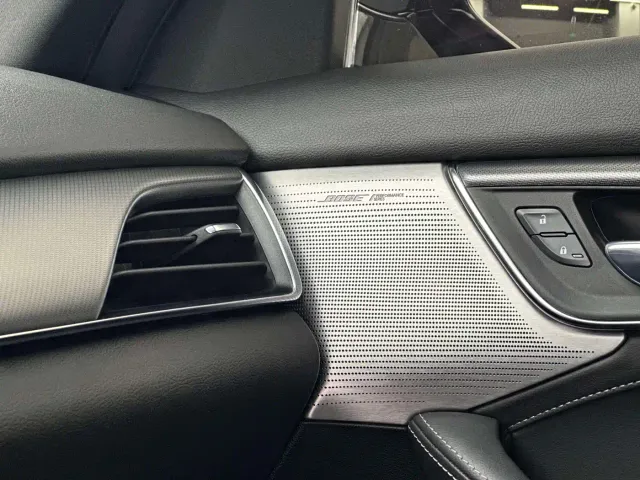 Cadillac CT5 — Фото автомобиля 10