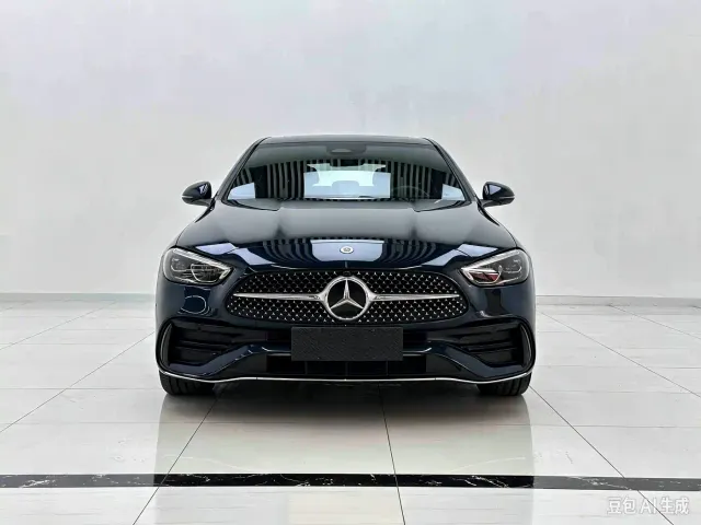 Mercedes-Benz C-Class — Фото автомобиля 2