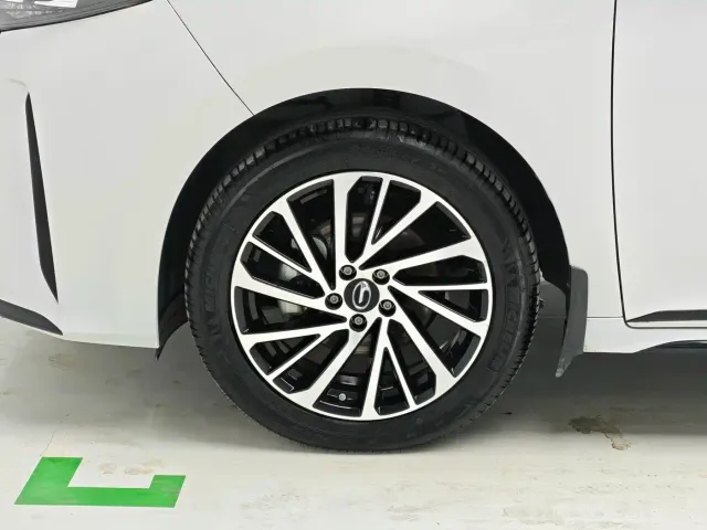 GAC Trumpchi M6 — Фото автомобиля 8